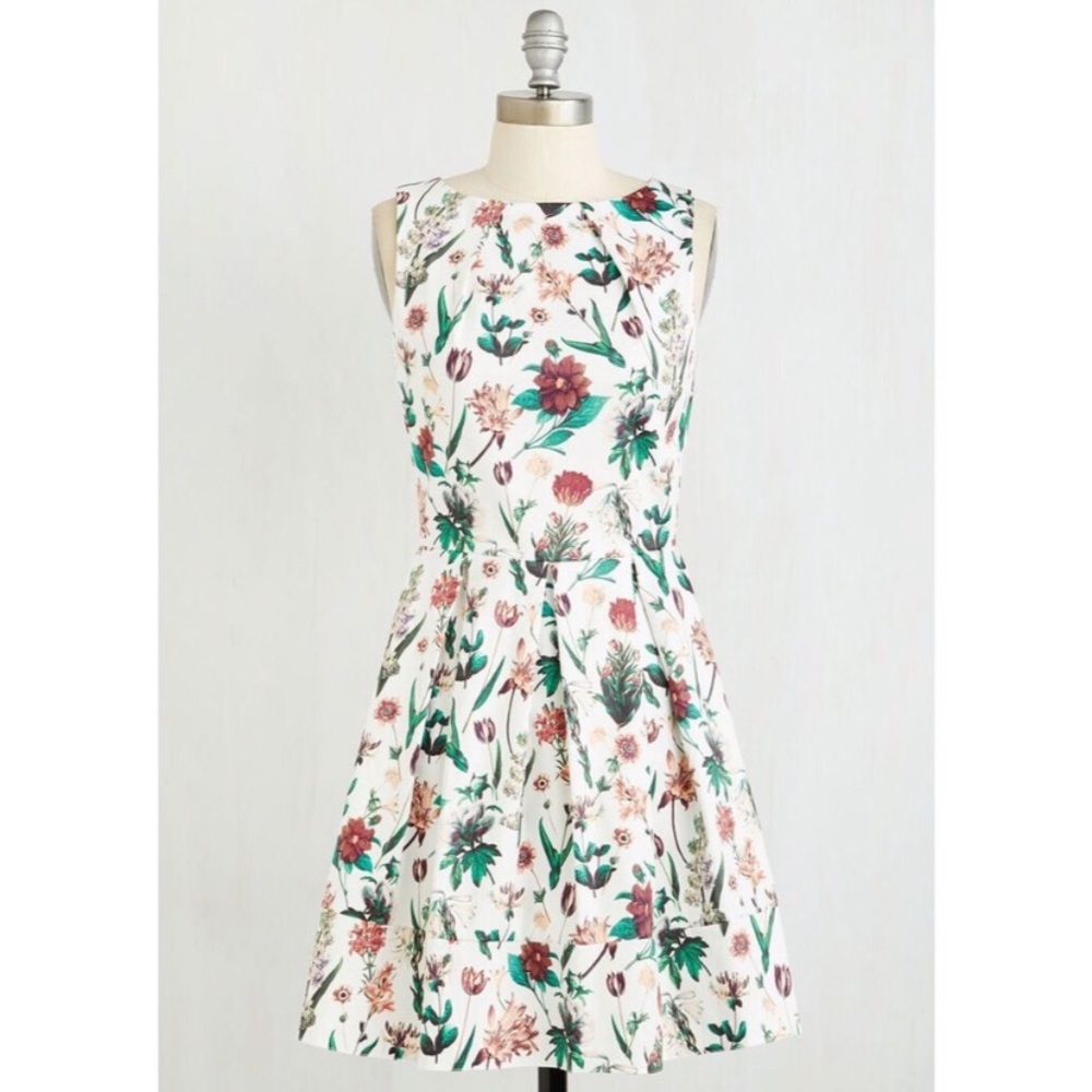 ModCloth Closet Botanical Muted Floral Dress